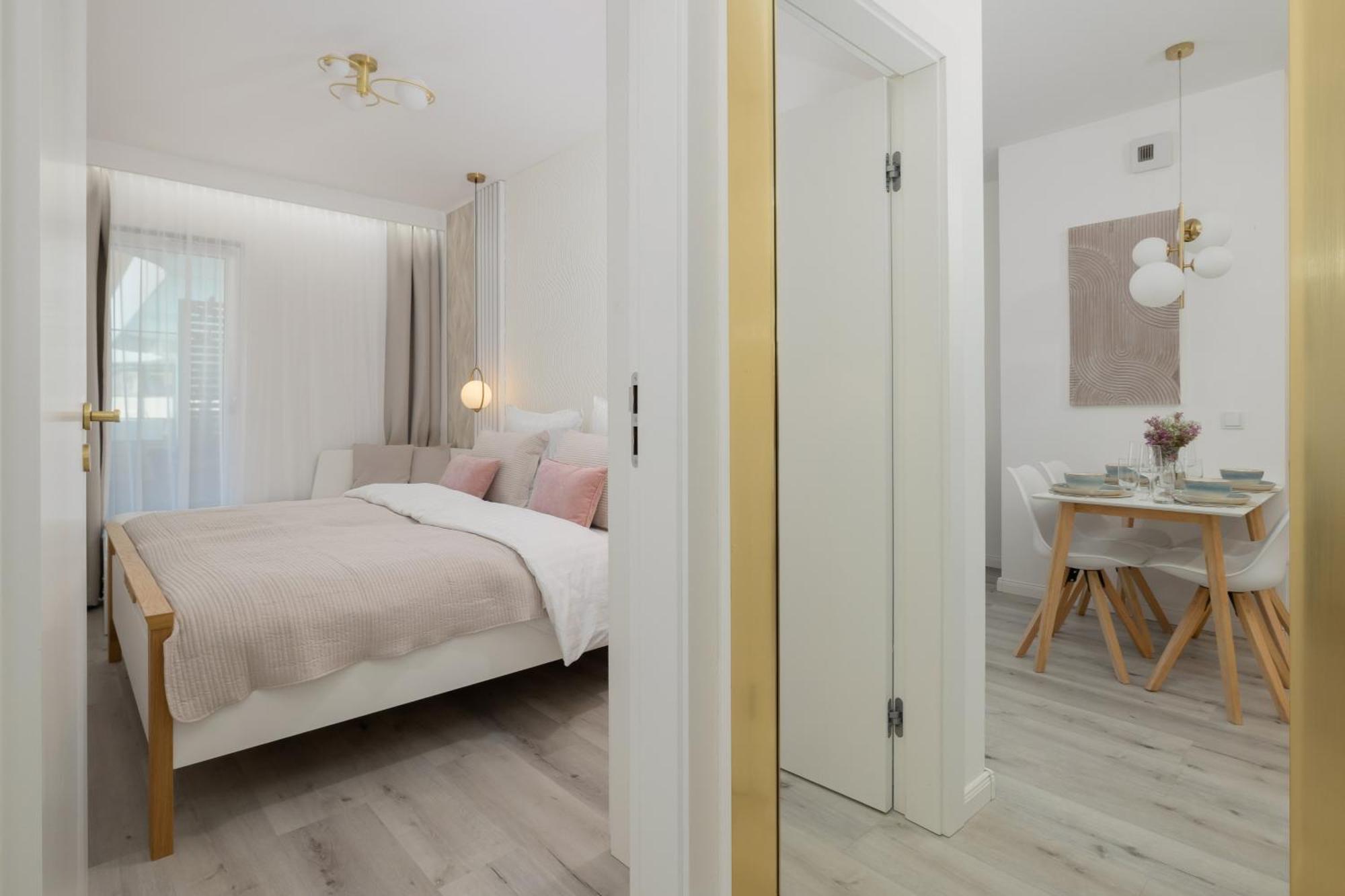 Baltic Waves Resort Apartment A012 Free Parking เมียนซิดดรอแย ภายนอก รูปภาพ